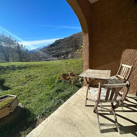 Appartement Tres Calme 2 Chambres Avec Parking Et Jardin Prive Sur Les Hauteurs De Briancon Exterior foto