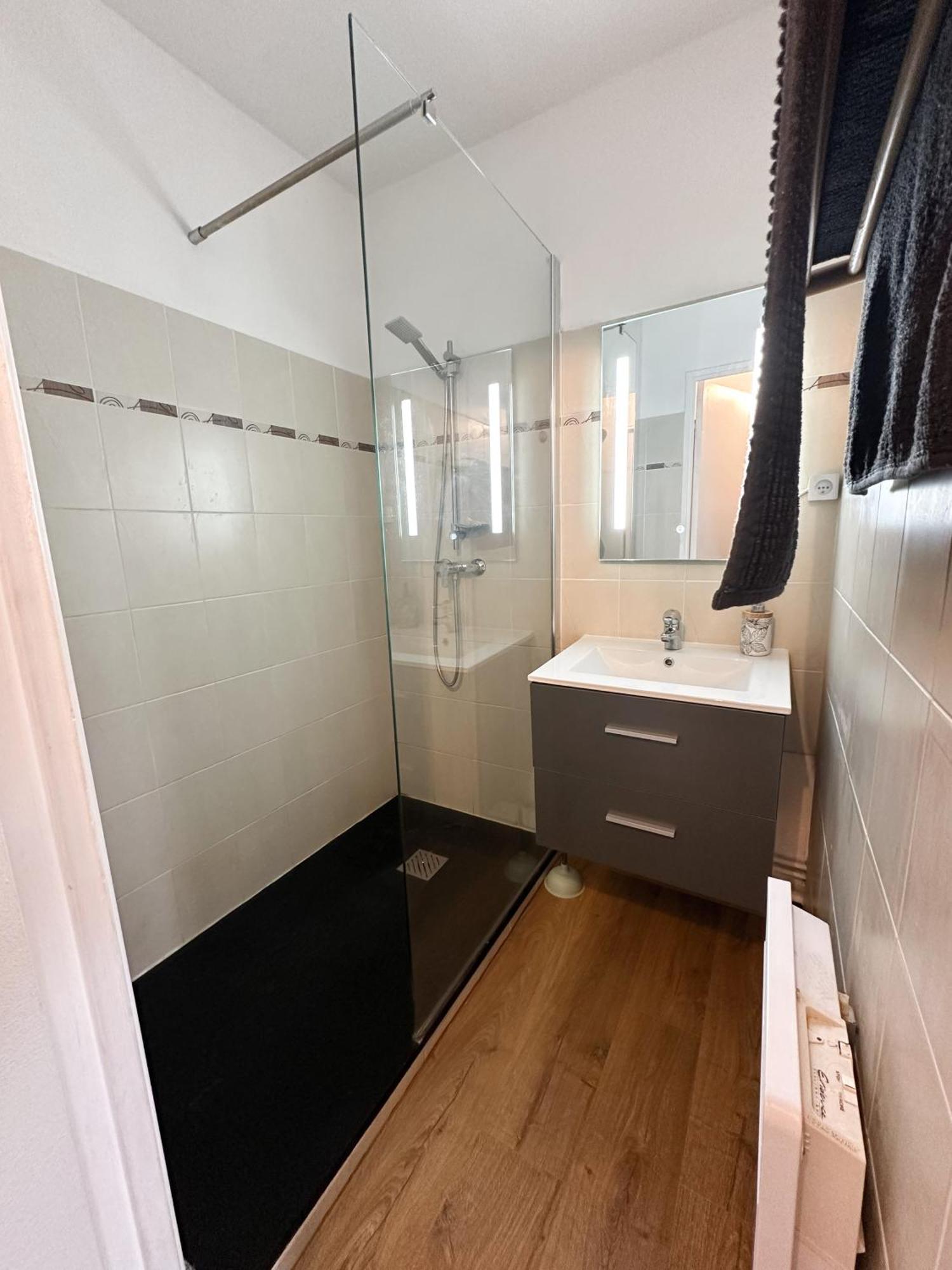 Tres Calme 2 Avec Parking Et Jardin Prive Sur Les Hauteurs De Apartment *