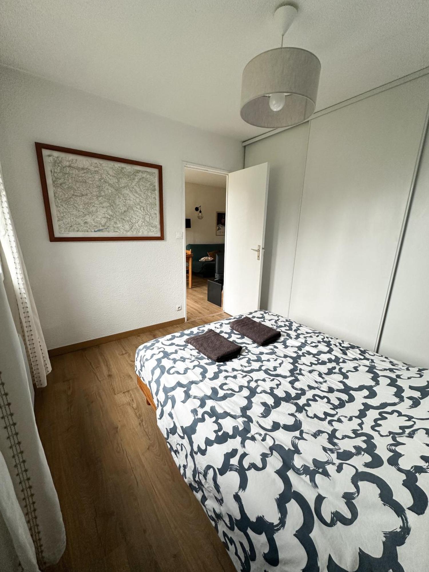 Tres Calme 2 Avec Parking Et Jardin Prive Sur Les Hauteurs De Apartment