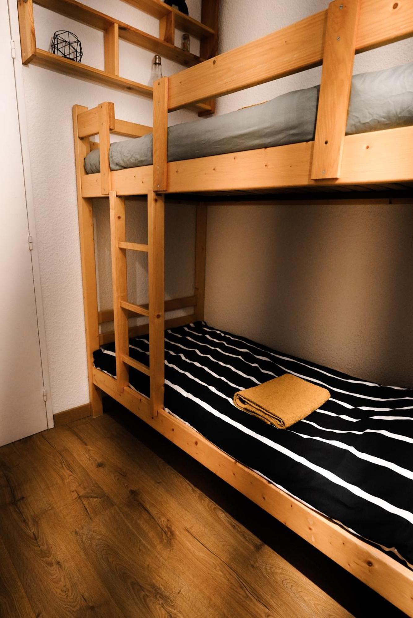 Apartment Tres Calme 2 Avec Parking Et Jardin Prive Sur Les Hauteurs De *
